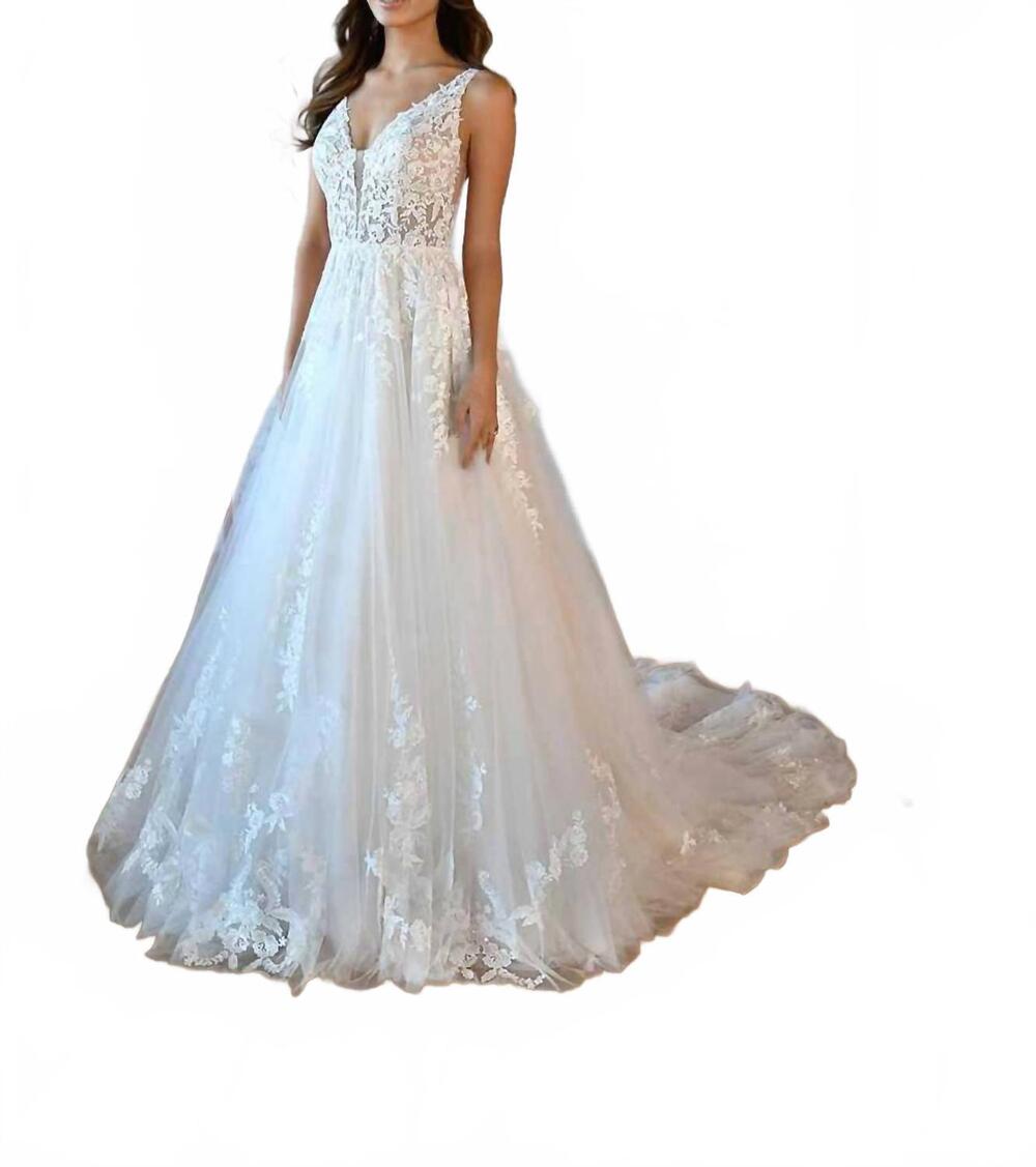 NEW STELLA YORK sleeveless wedding dress in ivory/ almond /porcelain